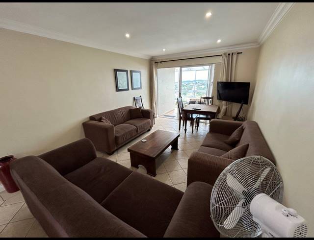 2 BEDROOM APARTMENT FOR SALE IN JEFFREYS BAY CENTRAL